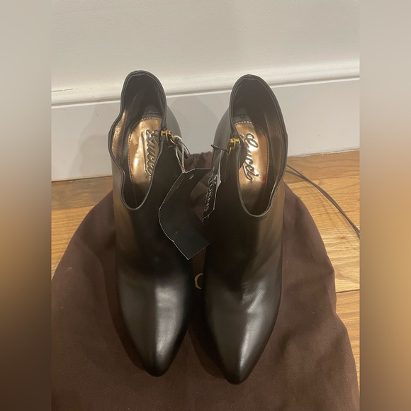 NWT Gucci Black Leather Ankle Boots Size 41 - Picture 2 of 7